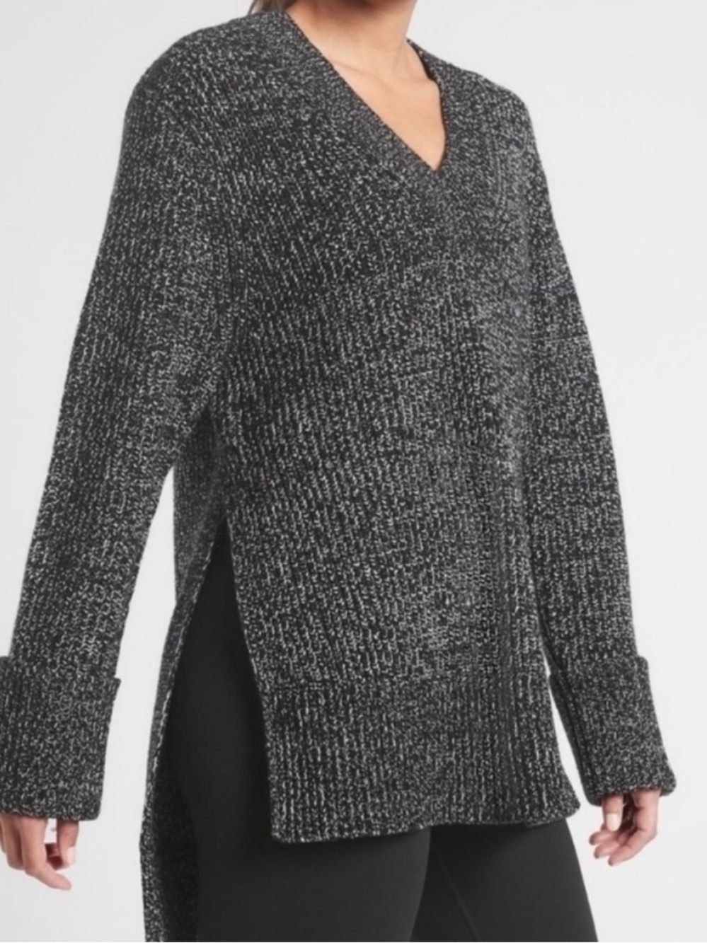 ATHLETA Women's Black & White Marled V-Neck tunic Sweater